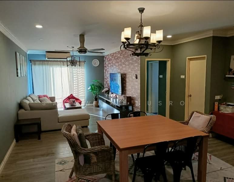 Kediaman Servis untuk Disewa di Residensi Alami - Salawati Busro - Living Room - PropertyGuru.com.my