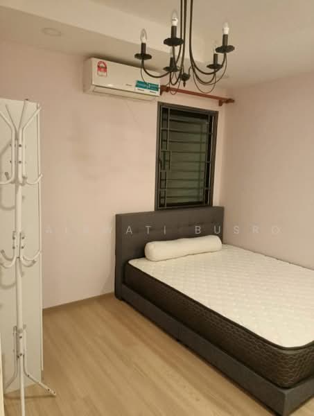 Kediaman Servis untuk Disewa di Residensi Alami - Salawati Busro - Bedroom - PropertyGuru.com.my