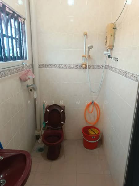 2-storey Terraced House for Rent in Bandar Pengkalan Indah (Ipoh) - Alvin Wong - Bathroom - PropertyGuru.com.my