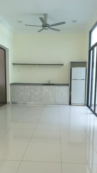 3-storey Terraced House for Rent in Shah Alam (Selangor) - Asman Samsudin - Kitchen - PropertyGuru.com.my