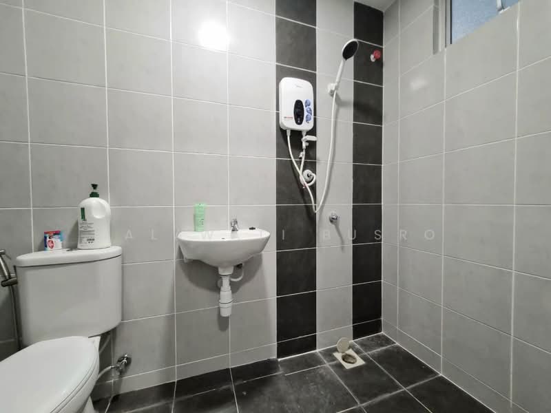 Flat for Rent at Idaman Cahaya 1 - Salawati Busro - Bathroom - PropertyGuru.com.my
