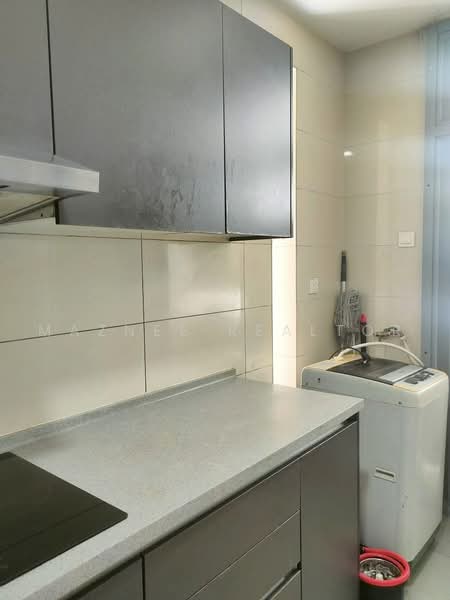 Kondominium untuk Disewa di Lakefront Residence - Maznee Realtor - Kitchen - PropertyGuru.com.my