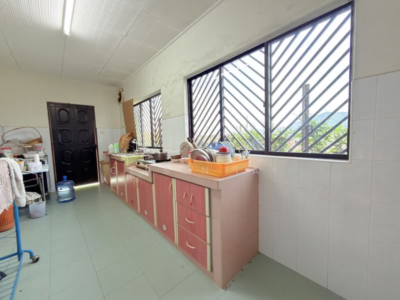 Semi-Detached House for Sale in Taman Sunrise (Kluang) - Gipson Lay - PropertyGuru.com.my