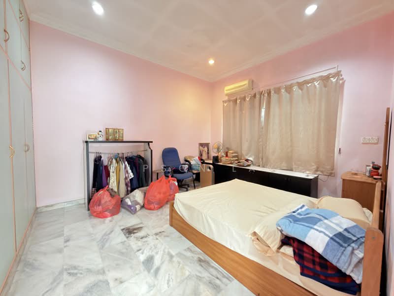 Semi-Detached House for Sale in Taman Sunrise (Kluang) - Gipson Lay - PropertyGuru.com.my