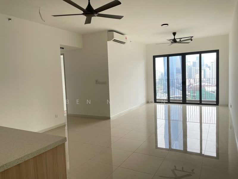 Servis Apartment untuk Disewa di Residensi Sunway Belfield - Ben Nelson - Living Room - PropertyGuru.com.my