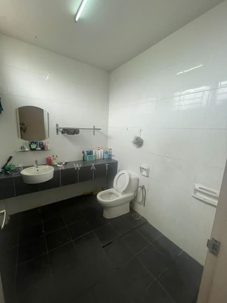 Terraced House for Rent in Alam Impian Ttdi (Shah Alam) - Salawati Busro - Bathroom - PropertyGuru.com.my
