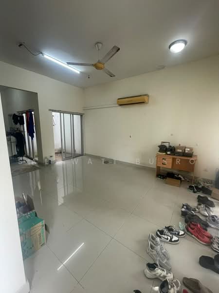 Terraced House for Rent in Alam Impian Ttdi (Shah Alam) - Salawati Busro - Living Room - PropertyGuru.com.my