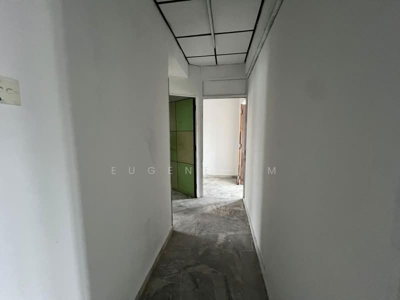 Pangsapuri untuk Dijual di Taman Lembah Maju - Eugene Lim - Corridor - PropertyGuru.com.my