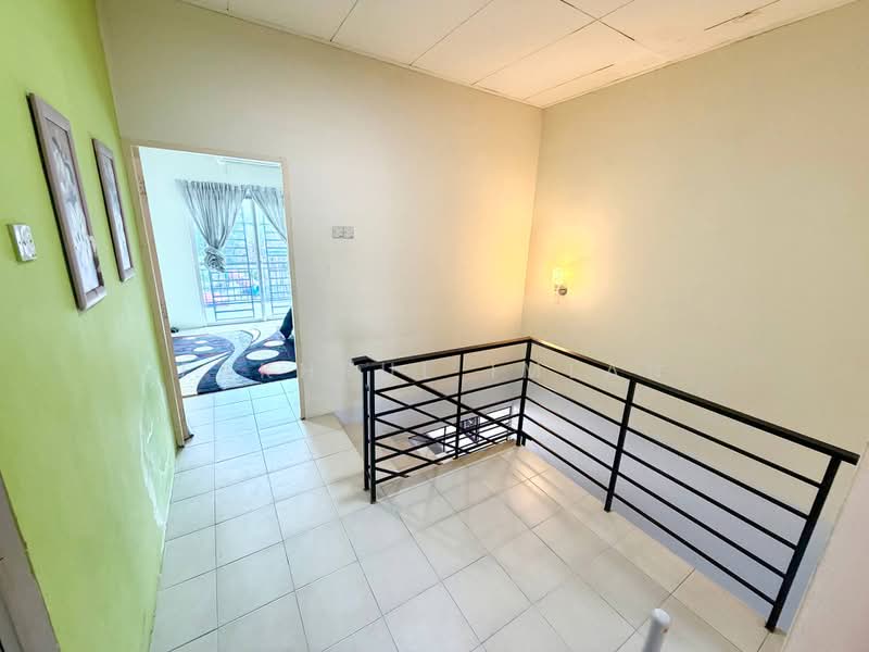 Rumah Teres 2-Tingkat untuk Dijual di Taman Scientex Kulai (Sedenak) - Fakhrul Imlan - Corridor - PropertyGuru.com.my
