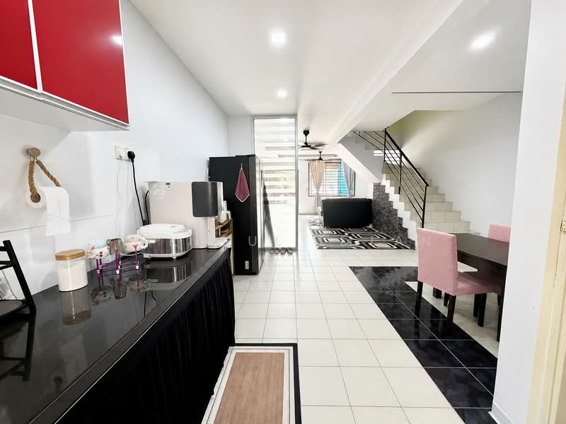 Rumah Teres 2-Tingkat untuk Dijual di Taman Scientex Kulai (Sedenak) - Fakhrul Imlan - Kitchen - PropertyGuru.com.my