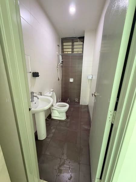 Servis Apartment untuk Disewa di Palazio - Hong Charng Lee - Bathroom - PropertyGuru.com.my