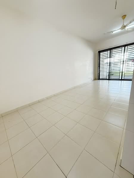 2-storey Terraced House for Rent in Nusa Bayu (Iskandar Puteri (Nusajaya)) - Kc Teo - Living Room - PropertyGuru.com.my