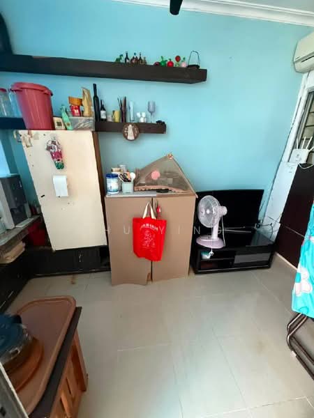 1-storey Terraced House for Sale in Taman Universiti (Skudai) - Shu Ying - Living Room - PropertyGuru.com.my