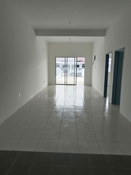 Rumah Teres 1-Tingkat untuk Dijual di Shah Alam (Selangor) - MiKe Woon - Living Room - PropertyGuru.com.my