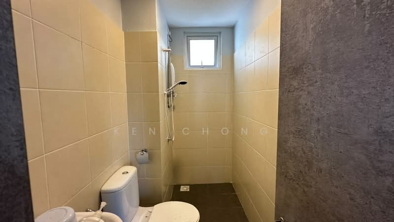 Pangsapuri untuk Dijual di Perdana Park - Ken Chong - Bathroom - PropertyGuru.com.my