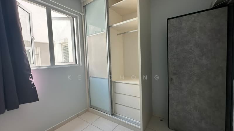 Pangsapuri untuk Dijual di Perdana Park - Ken Chong - Bedroom - PropertyGuru.com.my