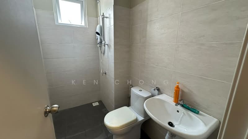 Pangsapuri untuk Dijual di Perdana Park - Ken Chong - Bathroom - PropertyGuru.com.my