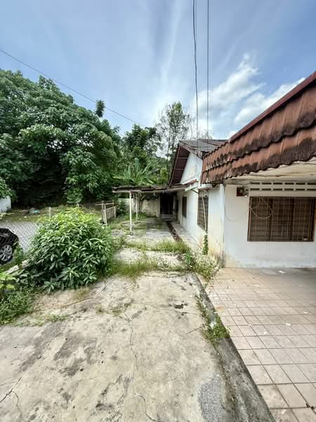 Rumah Teres 1-Tingkat untuk Dijual di Jalan Klang Lama (Old Klang Road) (Kuala Lumpur) - Carlos Ng - Exterior - PropertyGuru.com.my