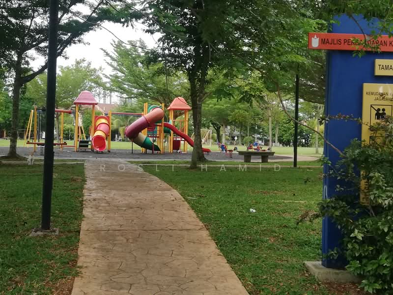 2-storey Terraced House for Sale in Semenyih (Selangor) - Rosli Hamid - Exterior - PropertyGuru.com.my
