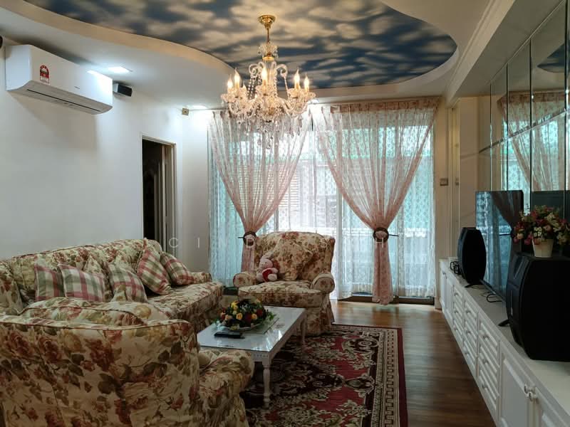 Cluster House for Sale in Austin Heights (Tebrau) - Cindy Soh - Living Room - PropertyGuru.com.my