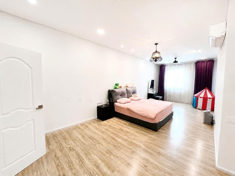 Rumah Teres 2 Tingkat untuk Dijual di Setia Tropika (Johor Bahru) - Calvin Lee - PropertyGuru.com.my