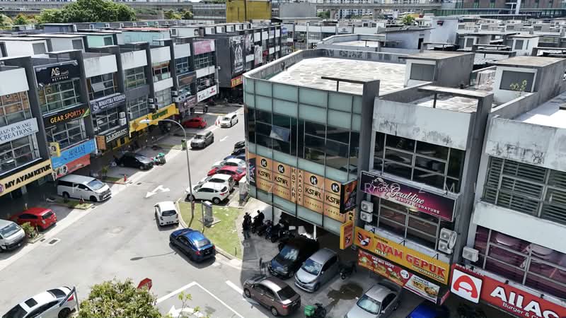Shop / Office for Rent in Taman Tasik Damai (Sungai Besi) - Fiqri Hazim Rozmi - Exterior - PropertyGuru.com.my