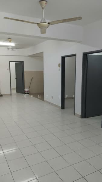 Flat for Sale at Fortune Court - Benz Lee - PropertyGuru.com.my