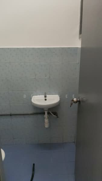 Flat for Sale at Fortune Court - Benz Lee - PropertyGuru.com.my