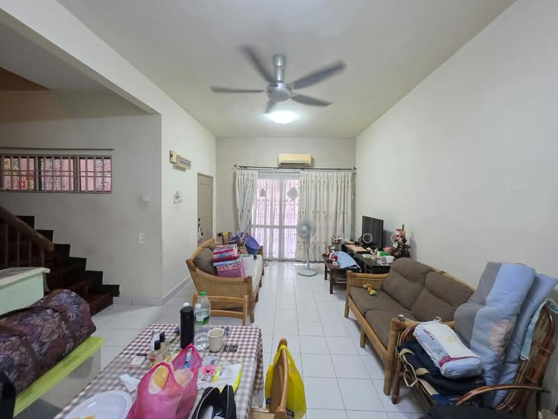 Rumah Teres 2 Tingkat untuk Dijual di Desa Coalfields (Sungai Buloh) - Evelyn Khoo - Living Room - PropertyGuru.com.my