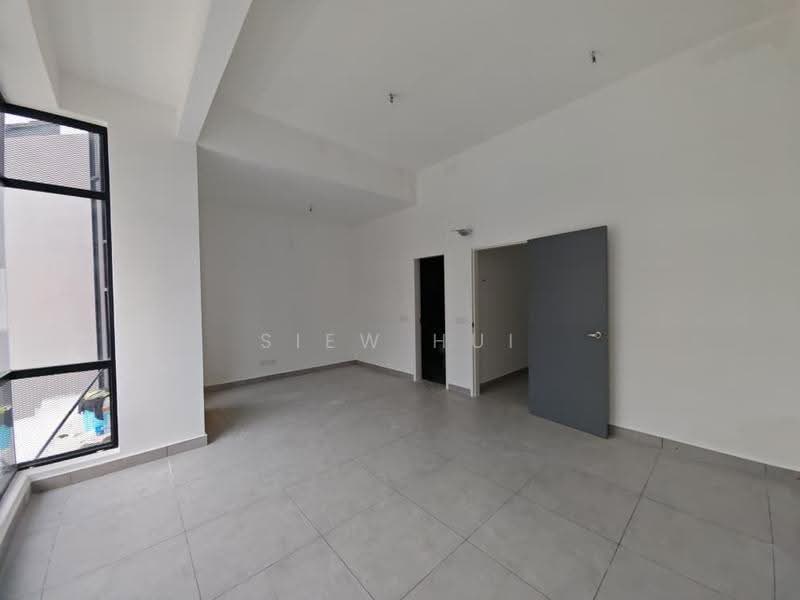 2-storey Terraced House for Sale in Taman Mount Austin (Tebrau) - Siew Hui - PropertyGuru.com.my