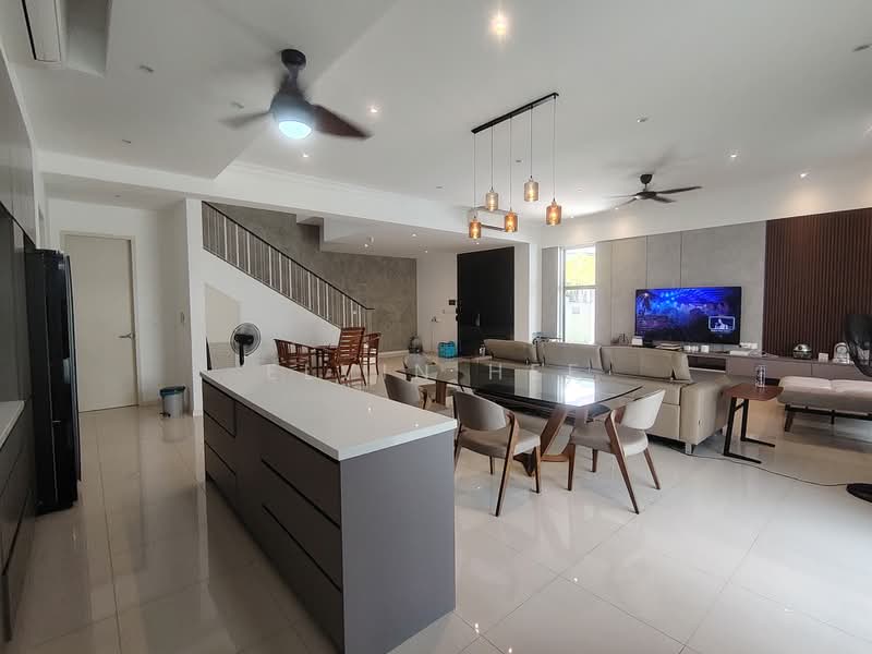 Bungalow House untuk Disewa di Telok Panglima Garang (Selangor) - Elvin Hee - Living Room - PropertyGuru.com.my