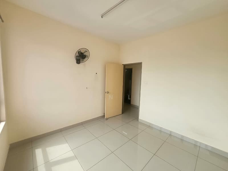 Service Residence for Sale at Platinum Lake PV 21 - Kin L - Interior - PropertyGuru.com.my