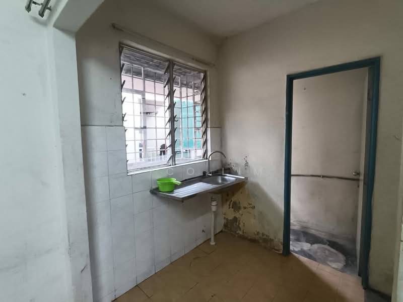 Flat for Rent at Sri Indah - Nyco Lim - Kitchen - PropertyGuru.com.my
