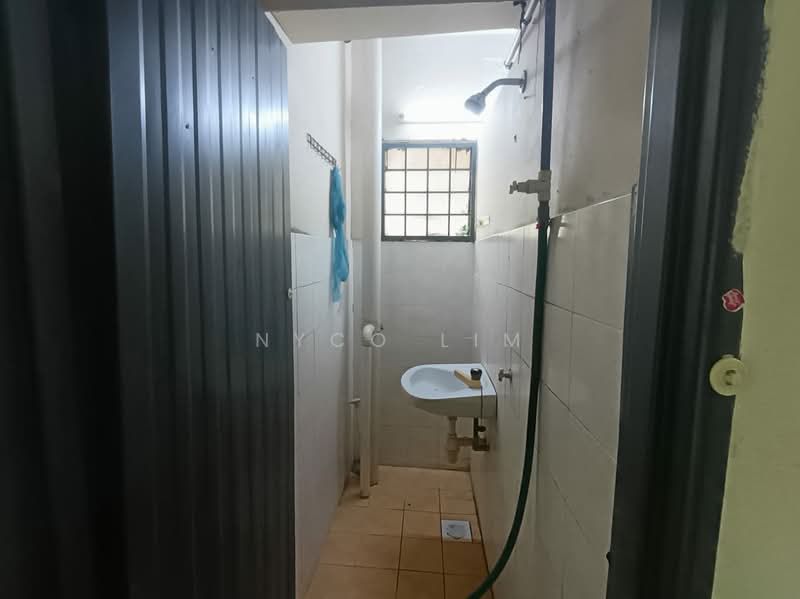 Flat for Rent at Sri Indah - Nyco Lim - Bathroom - PropertyGuru.com.my