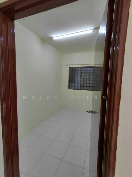 Flat for Rent at Damai Utama - Haley Chern - Interior - PropertyGuru.com.my
