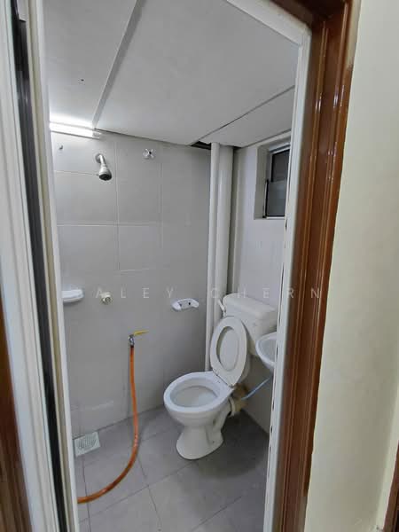 Flat for Rent at Damai Utama - Haley Chern - Bathroom - PropertyGuru.com.my