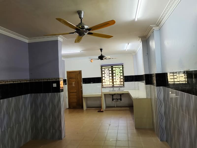 Townhouse for Sale in Jalan Ipoh (Kuala Lumpur) - Kent Lau - Kitchen - PropertyGuru.com.my