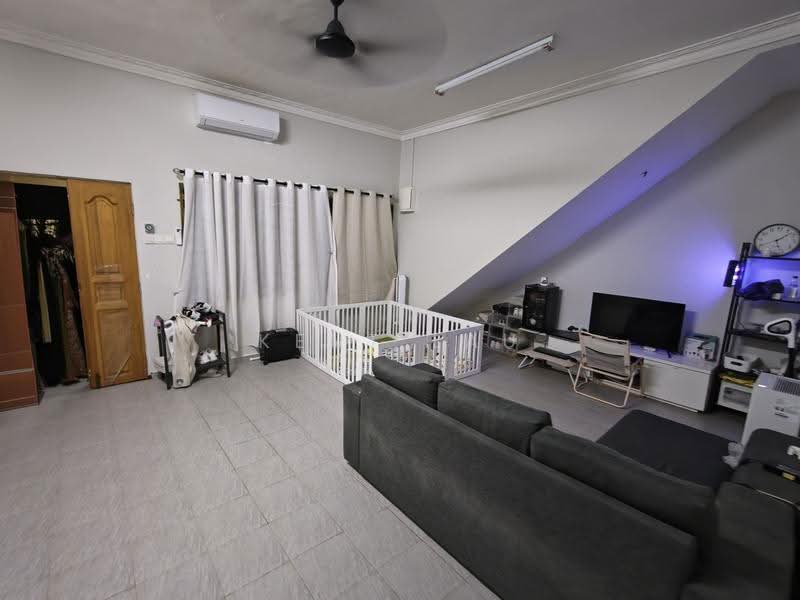 Townhouse for Sale in Taman Impian (Jalan Ipoh) - Kent Lau - Living Room - PropertyGuru.com.my