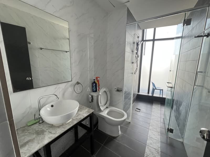 Kediaman Servis untuk Disewa di Marriot International Hotel @ Empire City - Alan Tai - Bathroom - PropertyGuru.com.my
