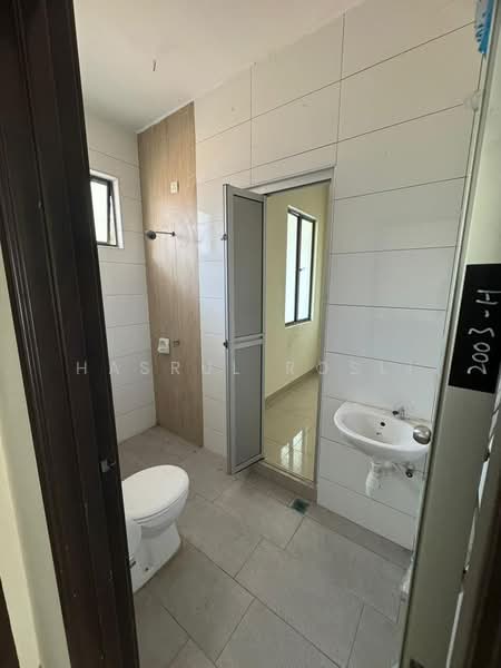 2-storey Terraced House for Sale in Jitra (Kedah) - Hasrul Rosli - Bathroom - PropertyGuru.com.my