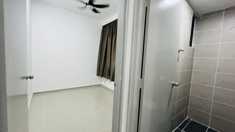 Servis Apartment untuk Disewa di Serviced Residence @ The Louvre @ Country Heights - Darren Toh - Bedroom - PropertyGuru.com.my