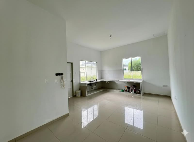 Bungalow House for Sale in Jitra (Kedah) - Hasrul Rosli - Kitchen - PropertyGuru.com.my
