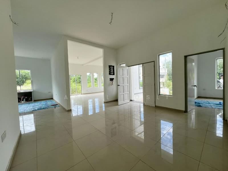 Bungalow House for Sale in Jitra (Kedah) - Hasrul Rosli - Living Room - PropertyGuru.com.my