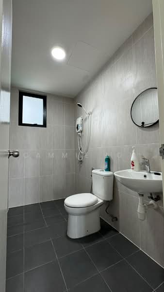 Servis Apartment untuk Disewa di MKH Boulevard II - Cammie Loh - Bathroom - PropertyGuru.com.my