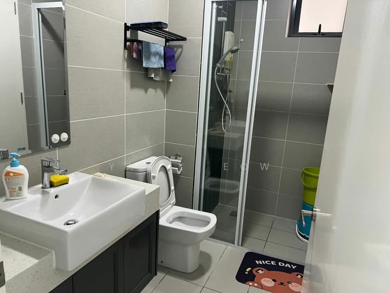 Service Residence for Sale at The Cruise Residence - Yan Li Eow - Bathroom - PropertyGuru.com.my
