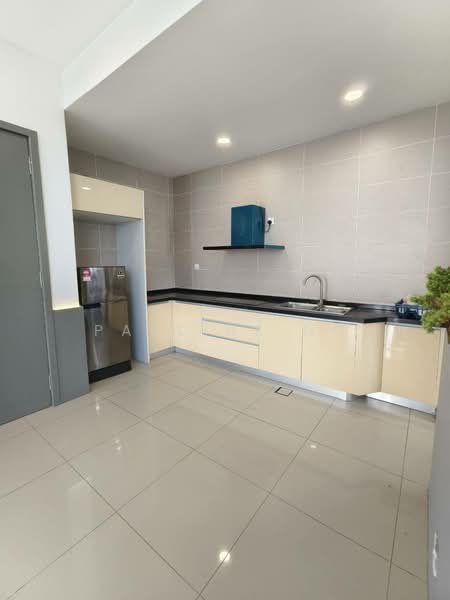 Service Residence for Rent at D'Pristine - Pauline Ng - Kitchen - PropertyGuru.com.my