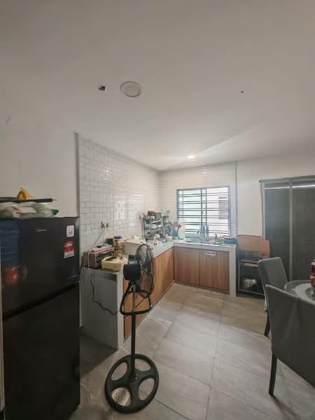 Rumah Teres untuk Disewa di Tangkak (Johor) - Pauline Ng - Kitchen - PropertyGuru.com.my