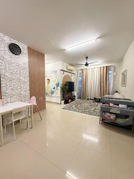 Kondominium untuk Disewa di Penaga @ Taman Raintree - Irmantaha Tamin - Living Room - PropertyGuru.com.my