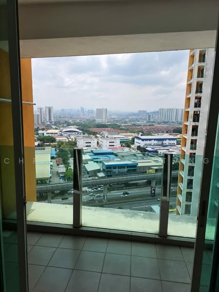 Kondominium untuk Dijual di The Zest @ Kinrara 9 - Christopher Tang - Balcony - PropertyGuru.com.my