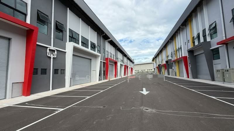 Kilang Berkembar untuk Disewa di Taman Industri Bolton (Batu Caves) - Bond Lee - Exterior - PropertyGuru.com.my
